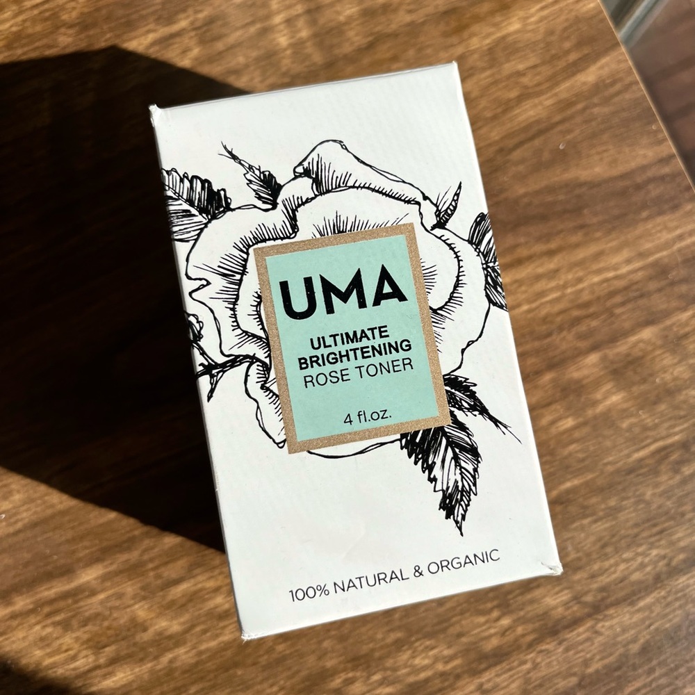 Ultimate Brightening Rose Toner
UMA